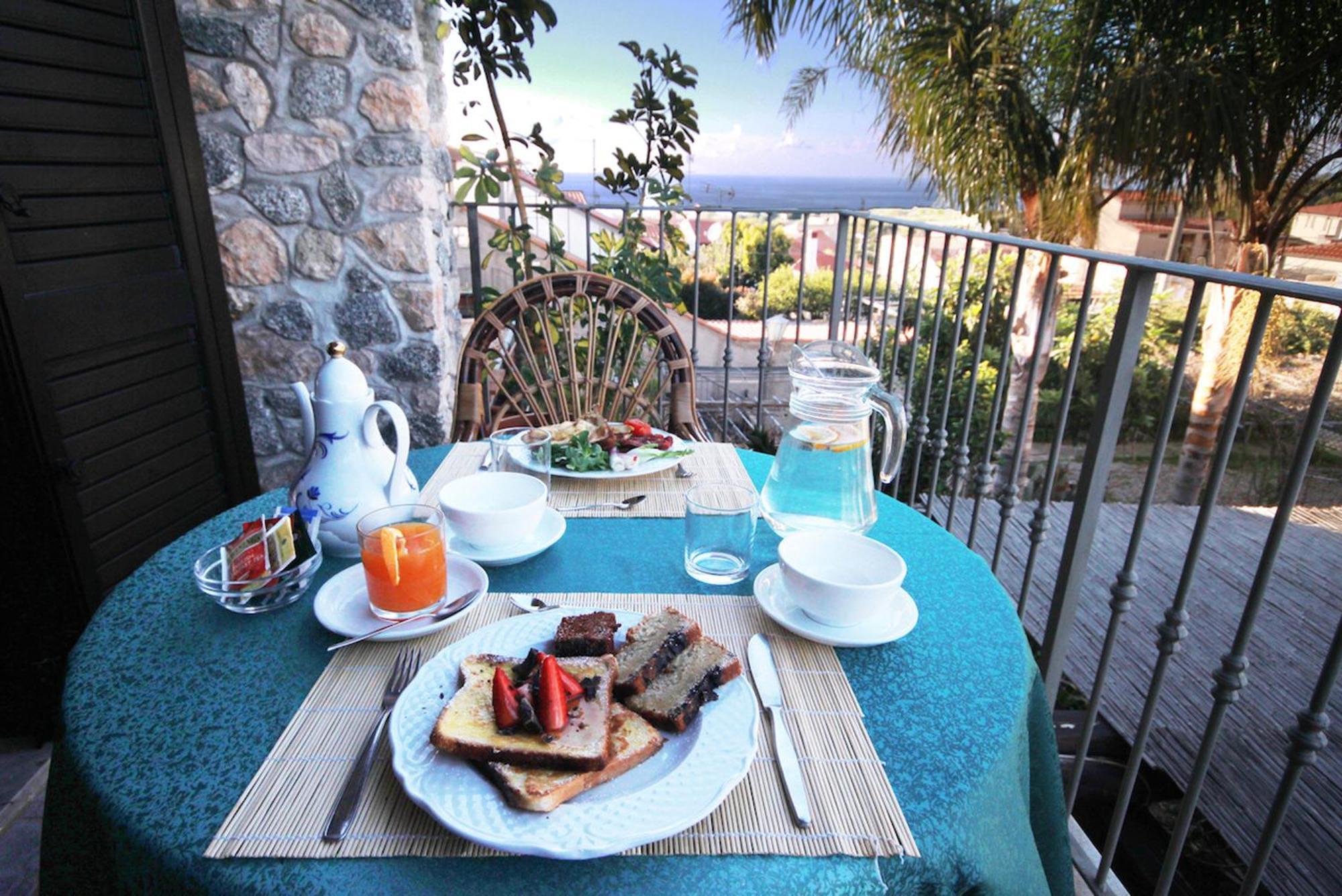 Villa Basilio Accommodation ริกาดี ภายนอก รูปภาพ