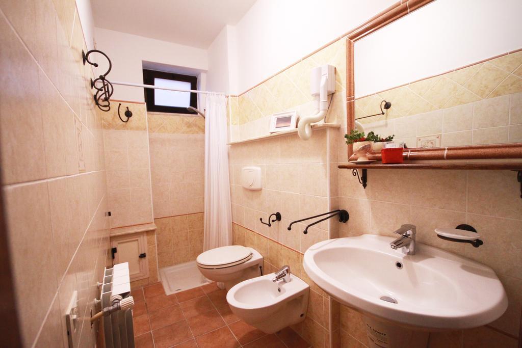Villa Basilio Accommodation ริกาดี ภายนอก รูปภาพ